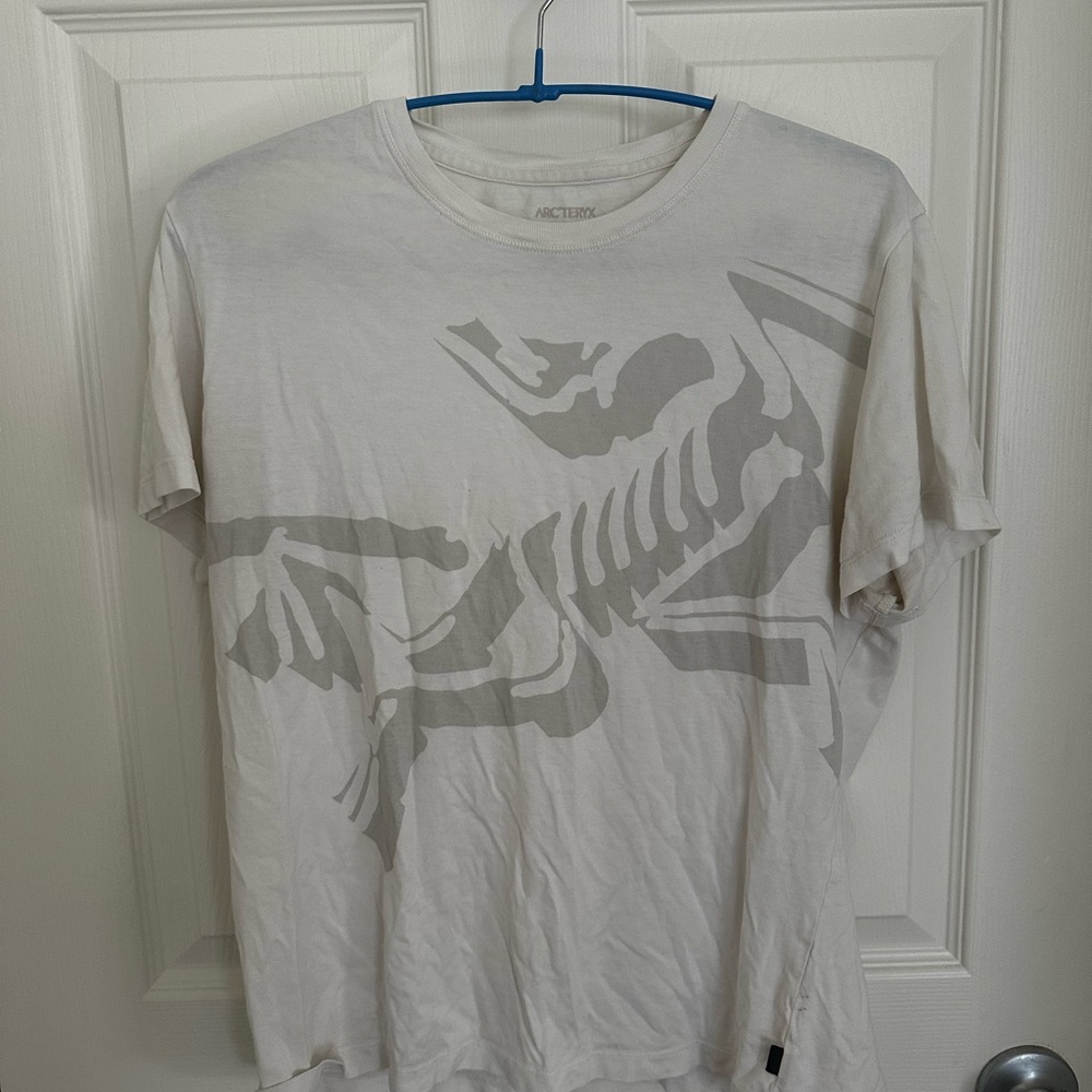 Arc'teryx Women’s Gray Graphic Tee